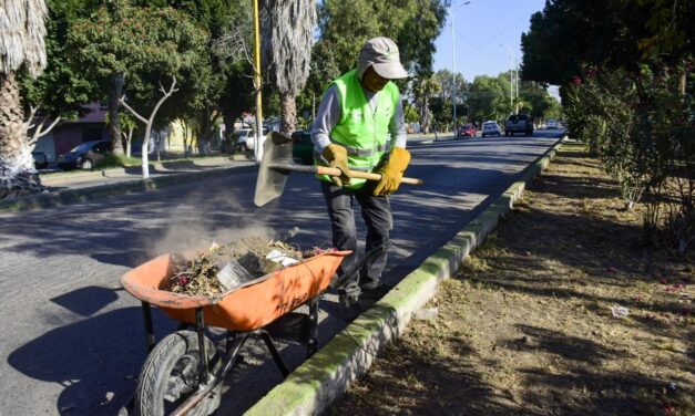 GOBIERNO MUNICIPAL DE SOLEDAD CUMPLE CON SEGUNDA EXHIBICIÓN DE AGUINALDO A BASE TRABAJADORA