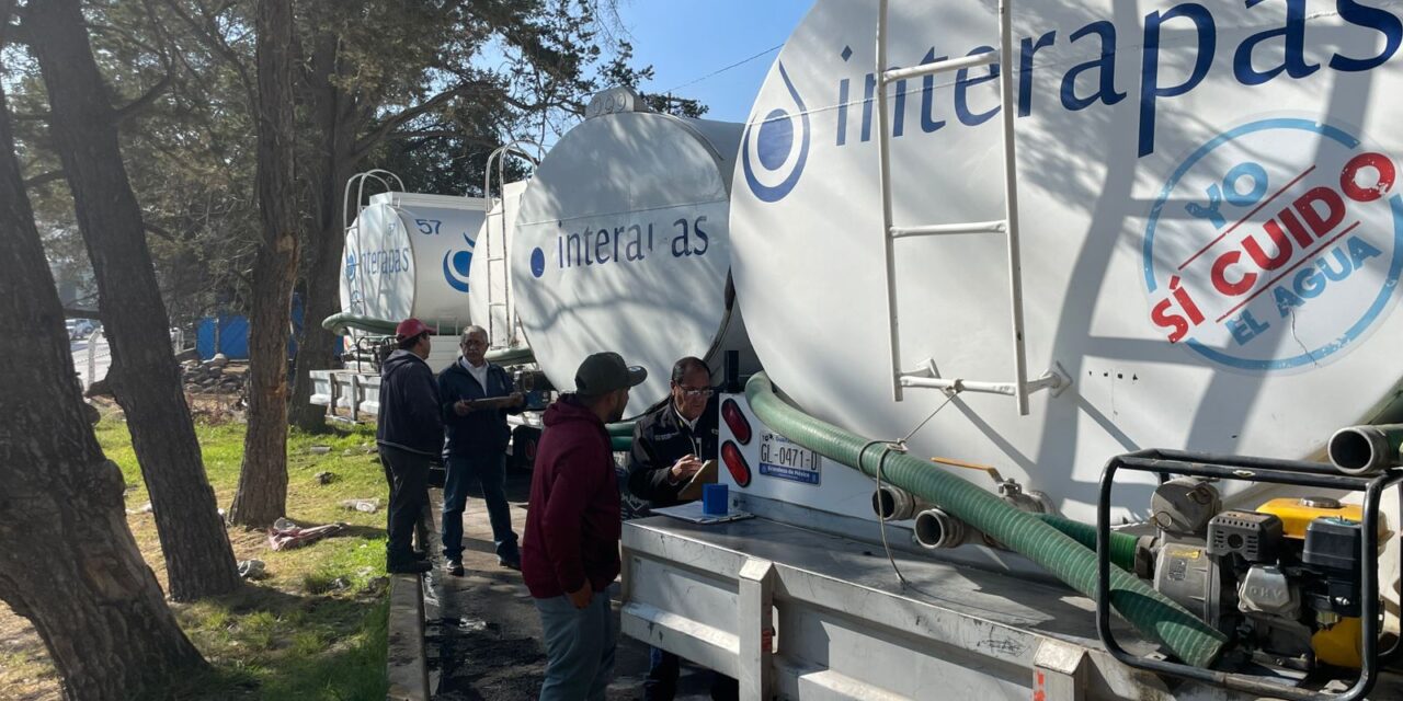 Interapas colabora en revisión sanitaria de agua en pipas