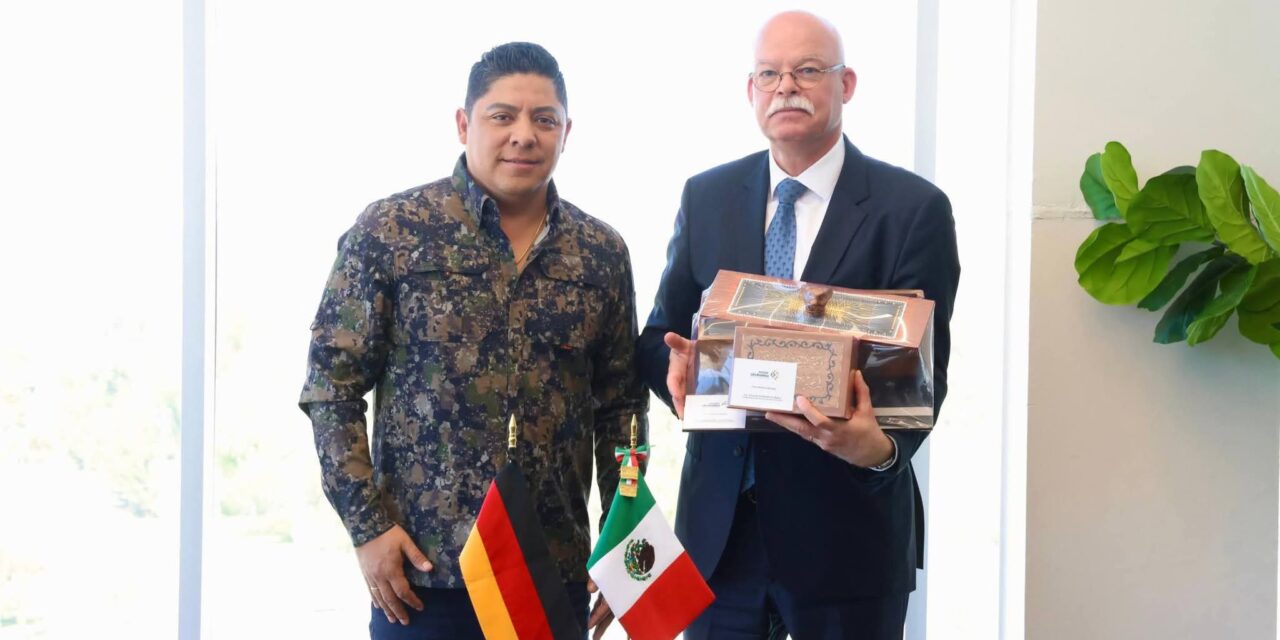 RICARDO GALLARDO PROYECTA A SAN LUIS COMO POTENCIA INTERNACIONAL