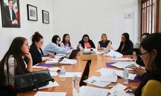 COMITÉ DE POTOSINA DEL AÑO SESIONA PARA DEFINIR A GALARDONADAS