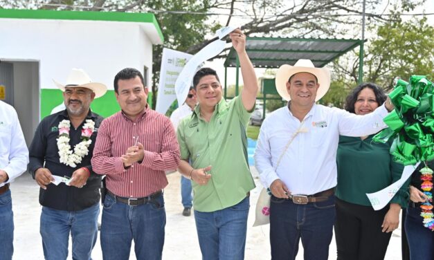 RICARDO GALLARDO LLEVA MOVILIDAD Y OBRAS HÍDRICAS A TAMUÍN