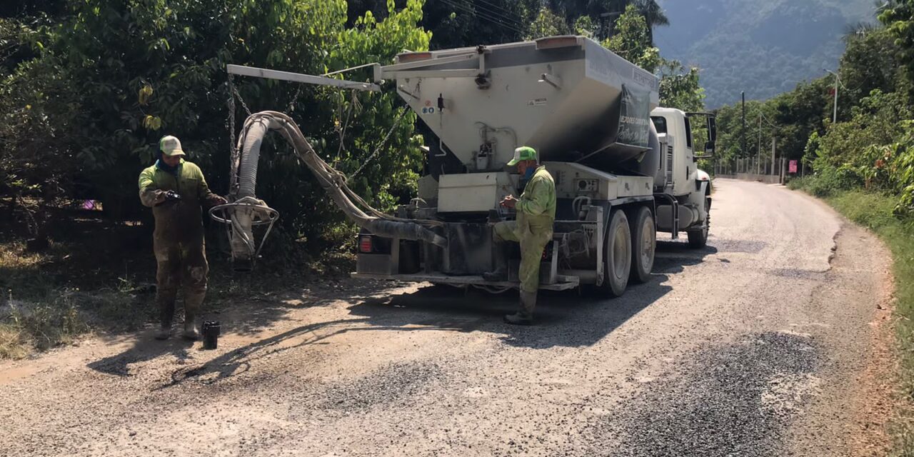 RICARDO GALLARDO REFUERZA CAMINOS DE ACCESO A PARAJES TURÍSTICOS