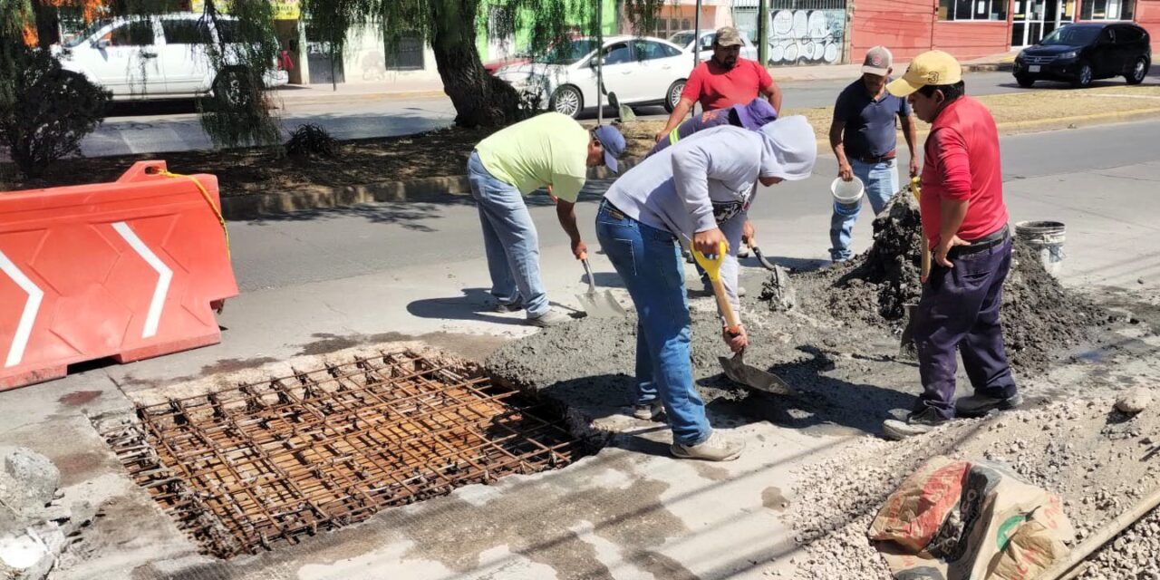 Gobierno capitalino repara ducto pluvial en Av. México con atención a reporte ciudadano