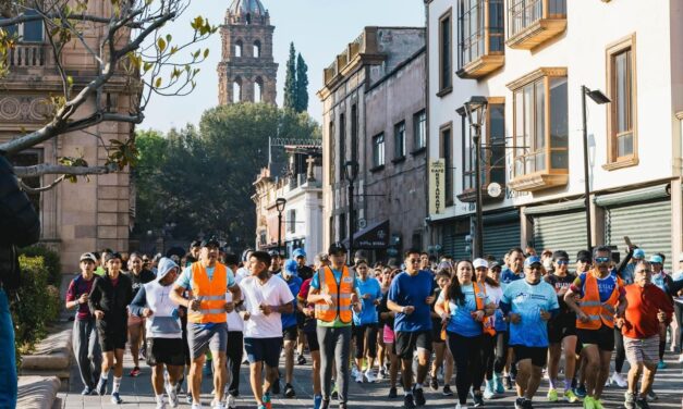 Más de mil corredores viven el Trote por los 7 Templos en San Luis Capital