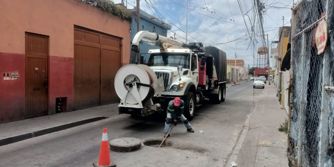 Acumulación de basura en calles provoca taponamientos y fallas en el drenaje