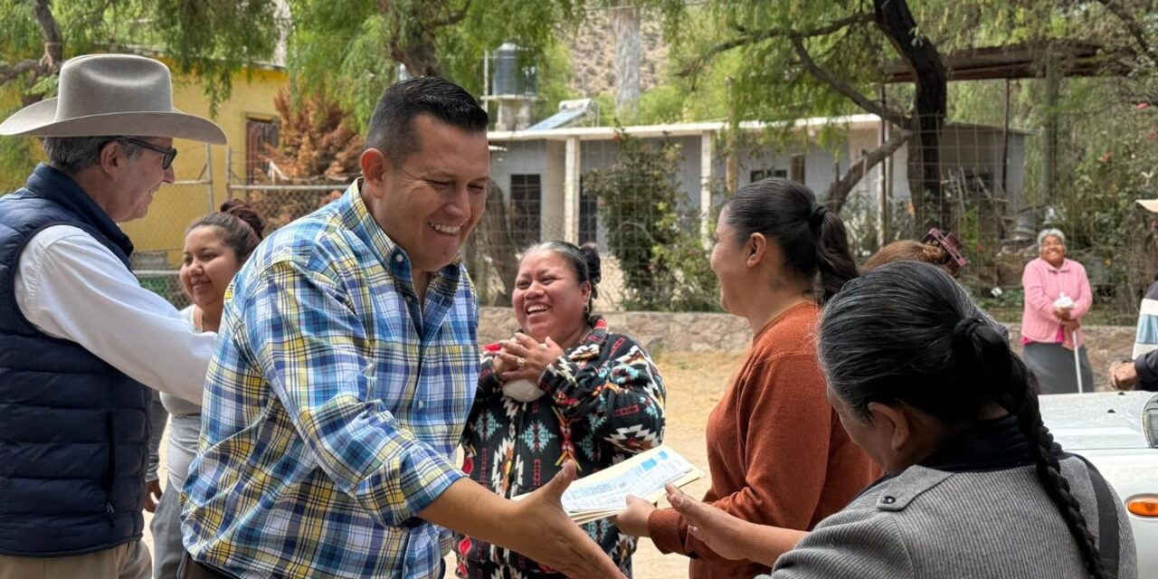 Conjunción de esfuerzos entre la delegación de Bocas y el INTERAPAS a favor de la zona rural