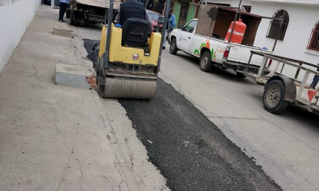 Gobierno de la Capital rehabilita calles en colonias La Rosa, Aviación y Tequisquiapan