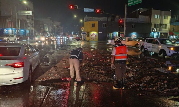 Oportuna intervención del Gobierno de la Capital en Urbano Villalón ante las fuertes lluvias
