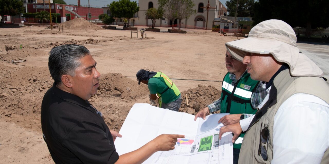 ALCALDE JUAN MANUEL NAVARRO SUPERVISA LA CONSTRUCCIÓN DE NUEVO PARQUE EN LA COLONIA 21 DE MARZO