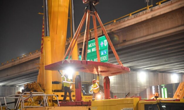INICIA COLOCACIÓN DE TRABES EN ETAPA FINAL DEL PUENTE SUPERIOR VEHICULAR DE CIRCUITO POTOSÍ EN SOLEDAD