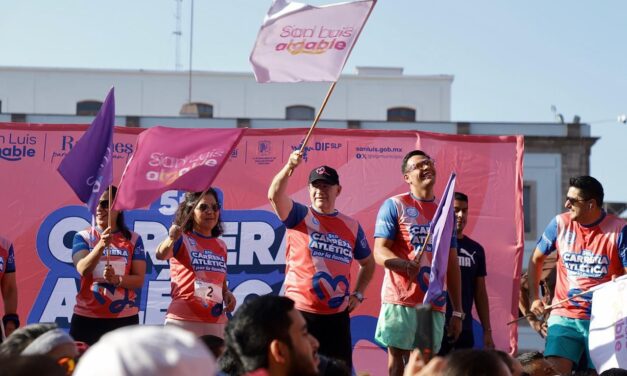 Más de 2 mil atletas celebran la unión en la Carrera por la Familia del DIF Municipal