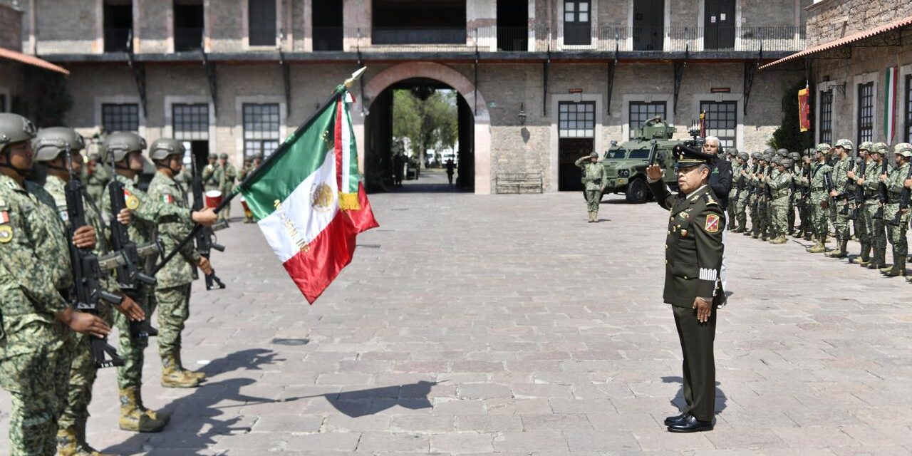 RICARDO GALLARDO PARTICIPA EN TOMA DE PROTESTA DEL NUEVO COMANDANTE DE LA DOCEAVA ZONA MILITAR
