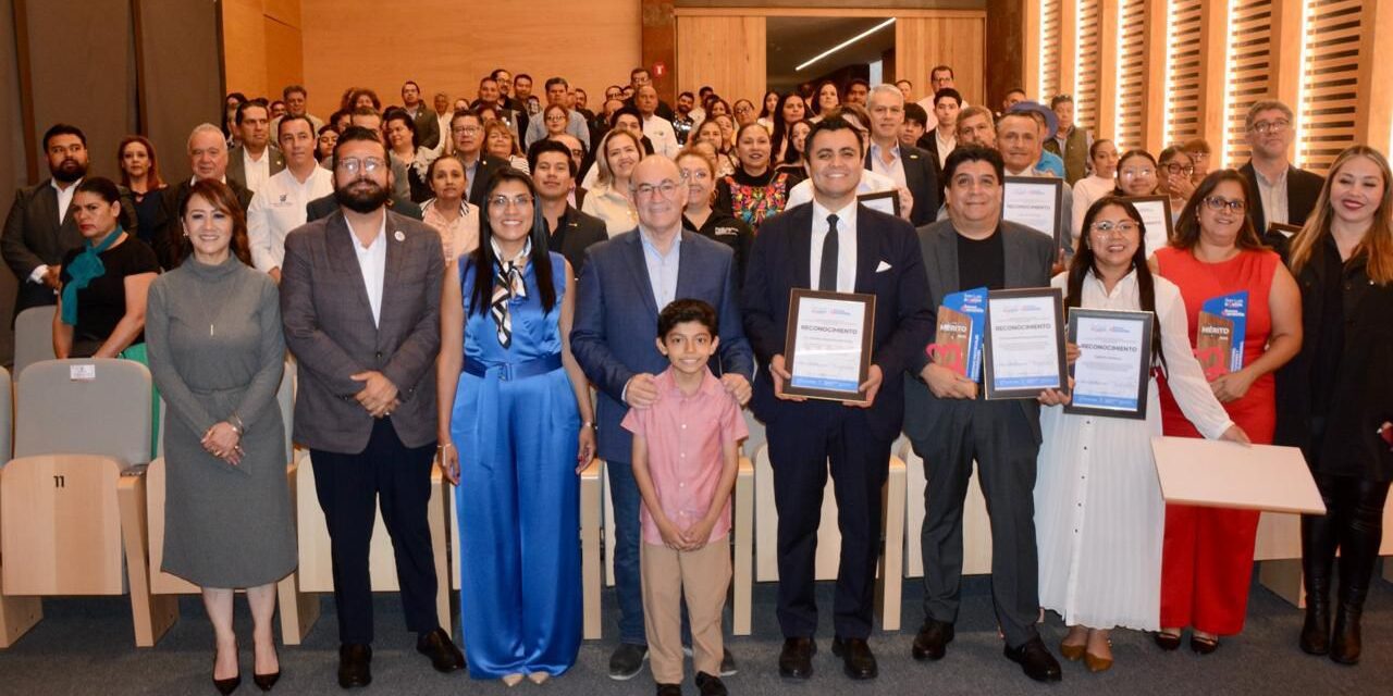 Enrique Galindo premia proyectos ambientales que transforman a San Luis Capital