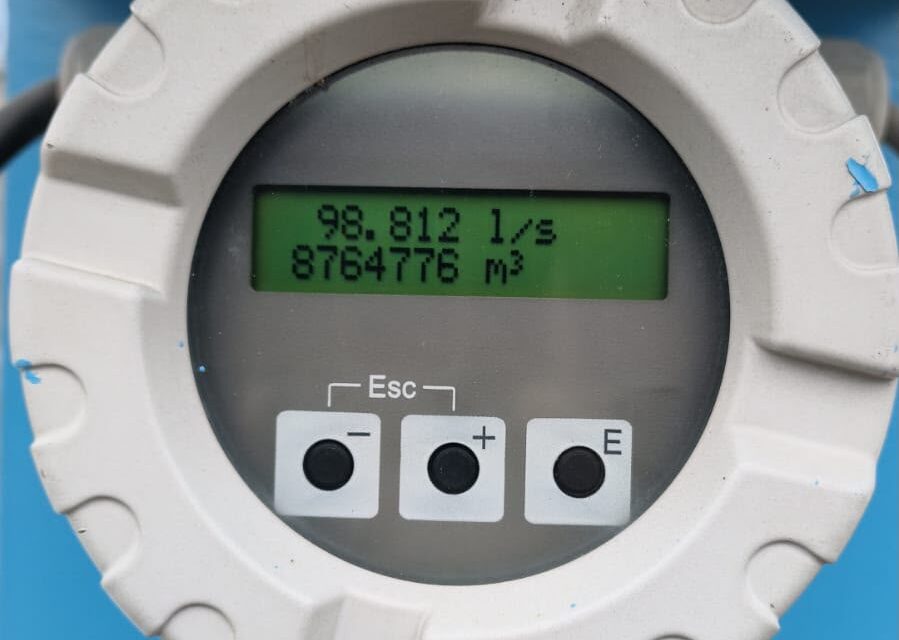 Comienza a llegar agua de El Realito